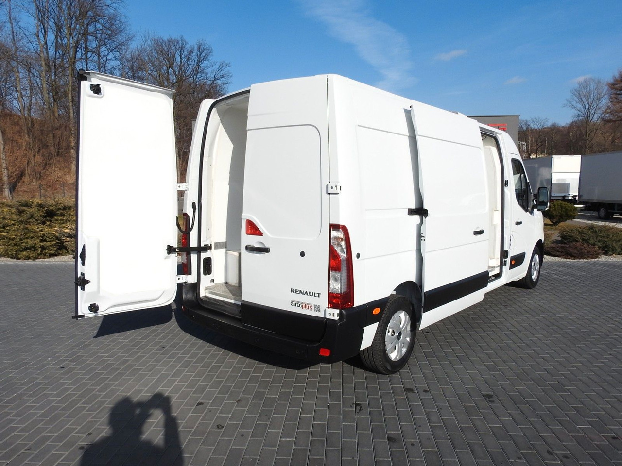 Renault MASTER KÜHLKASTENWAGEN 0*C LED LICHTER A/C Renault MASTER KÜHLKASTENWAGEN 0*C LED LICHTER A/C - الشاحنات الصغيرة المبردة: صور 3 Renault MASTER KÜHLKASTENWAGEN 0*C LED LICHTER A/C Renault MASTER KÜHLKASTENWAGEN 0*C LED LICHTER A/C - الشاحنات الصغيرة المبردة: صور 3