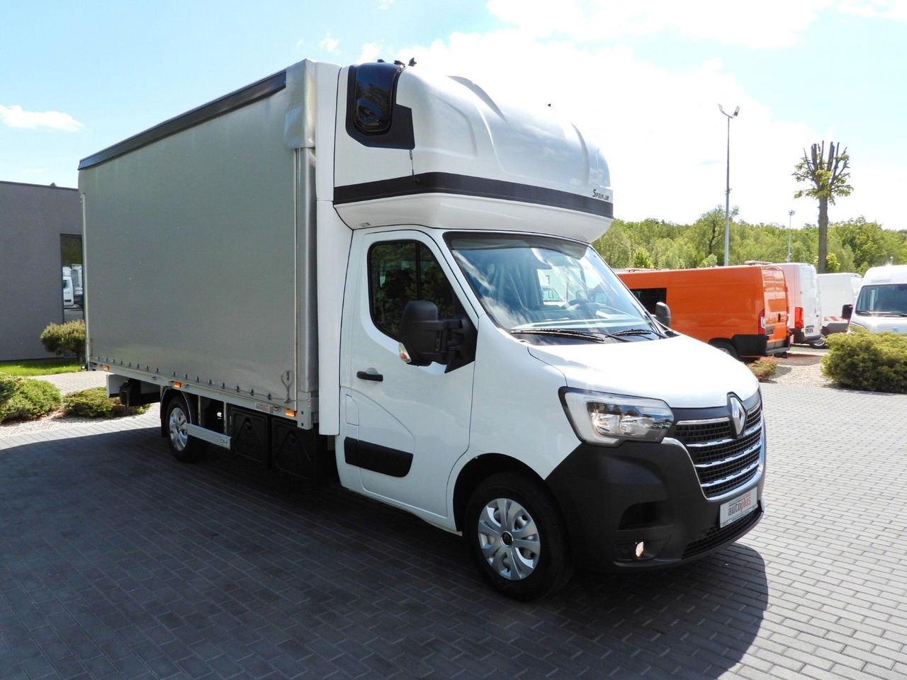 Renault MASTER PRITSCHE PLANE 10 PALETTEN WEBASTO A/C - الشاحنات الصغيرة ستائر: صور 4 Renault MASTER PRITSCHE PLANE 10 PALETTEN WEBASTO A/C - الشاحنات الصغيرة ستائر: صور 4