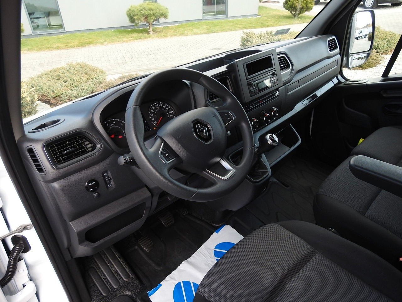 Renault MASTER PRITSCHE PLANE 10 PALETTEN WEBASTO - الشاحنات الصغيرة ستائر: صور 2 Renault MASTER PRITSCHE PLANE 10 PALETTEN WEBASTO - الشاحنات الصغيرة ستائر: صور 2