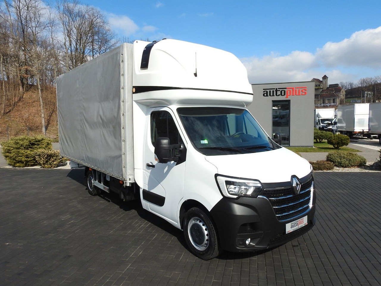 Renault MASTER PRITSCHE PLANE 10 PALETTEN WEBASTO - الشاحنات الصغيرة ستائر: صور 1 Renault MASTER PRITSCHE PLANE 10 PALETTEN WEBASTO - الشاحنات الصغيرة ستائر: صور 1