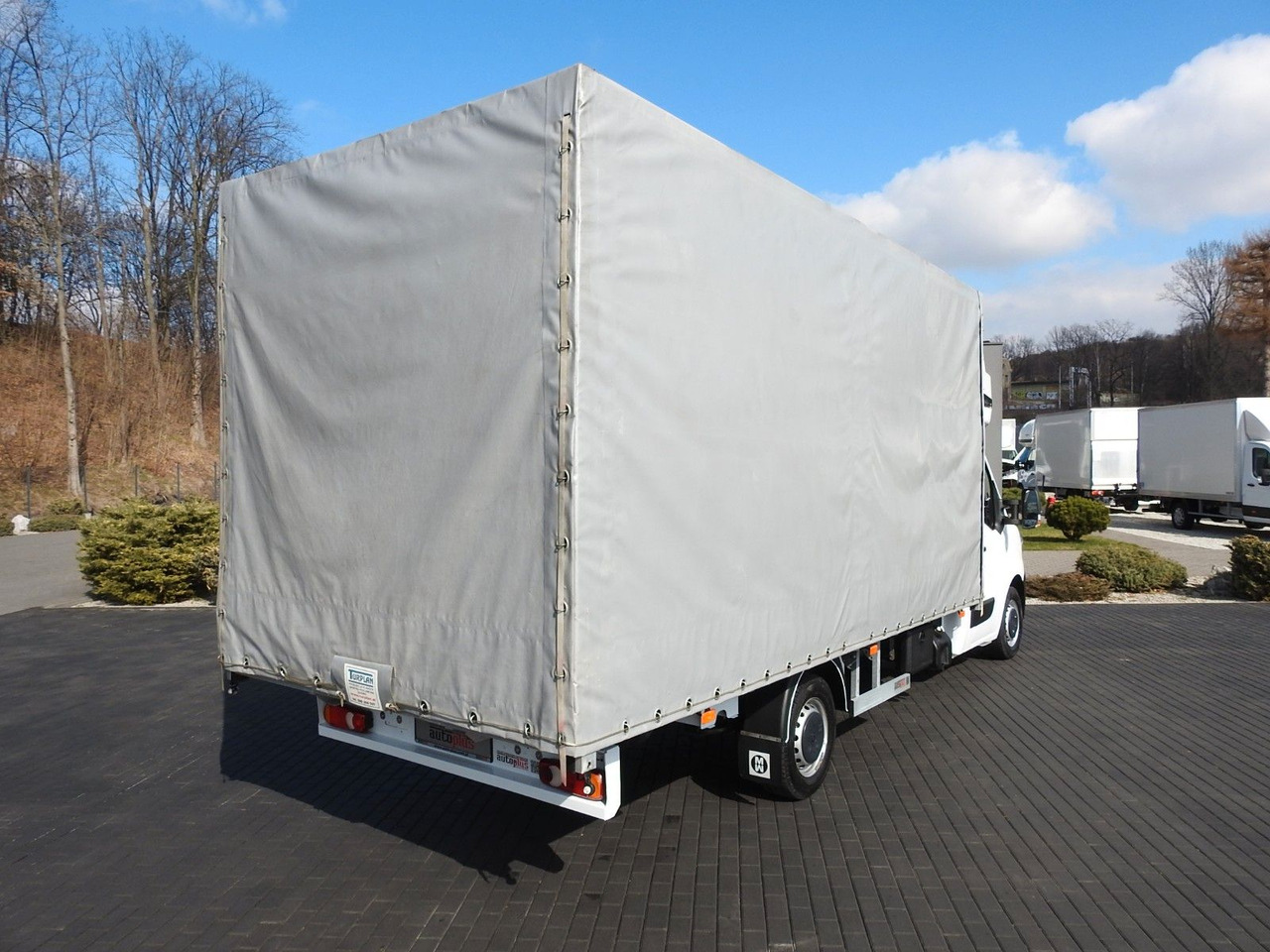 Renault MASTER PRITSCHE PLANE 10 PALETTEN WEBASTO - الشاحنات الصغيرة ستائر: صور 3 Renault MASTER PRITSCHE PLANE 10 PALETTEN WEBASTO - الشاحنات الصغيرة ستائر: صور 3