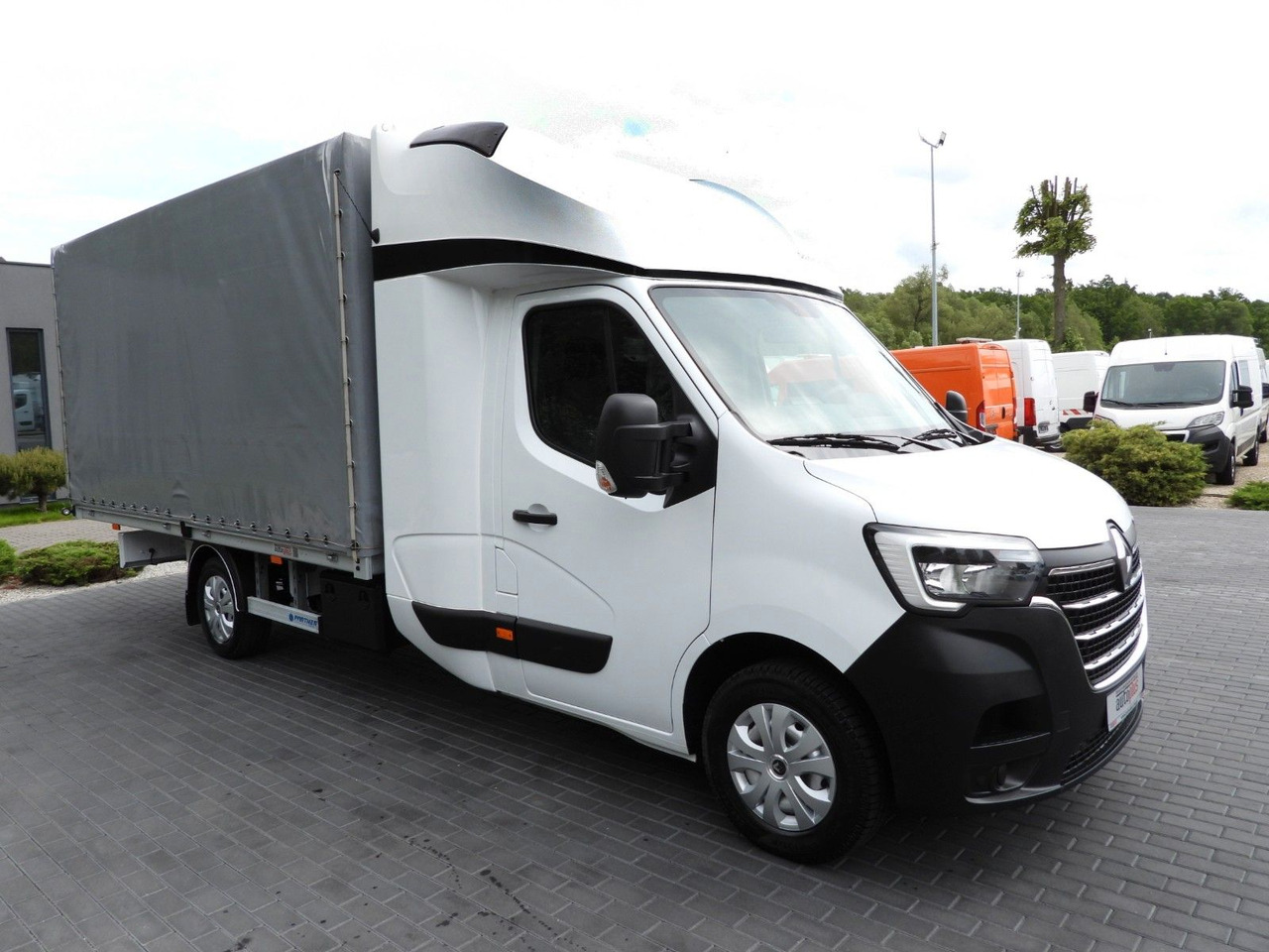Renault MASTER PRITSCHE PLANE 8 PALETTEN WEBASTO A/C - الشاحنات الصغيرة ستائر, الشاحنات الصغيرة كابينة مزدوجة: صور 4 Renault MASTER PRITSCHE PLANE 8 PALETTEN WEBASTO A/C - الشاحنات الصغيرة ستائر, الشاحنات الصغيرة كابينة مزدوجة: صور 4