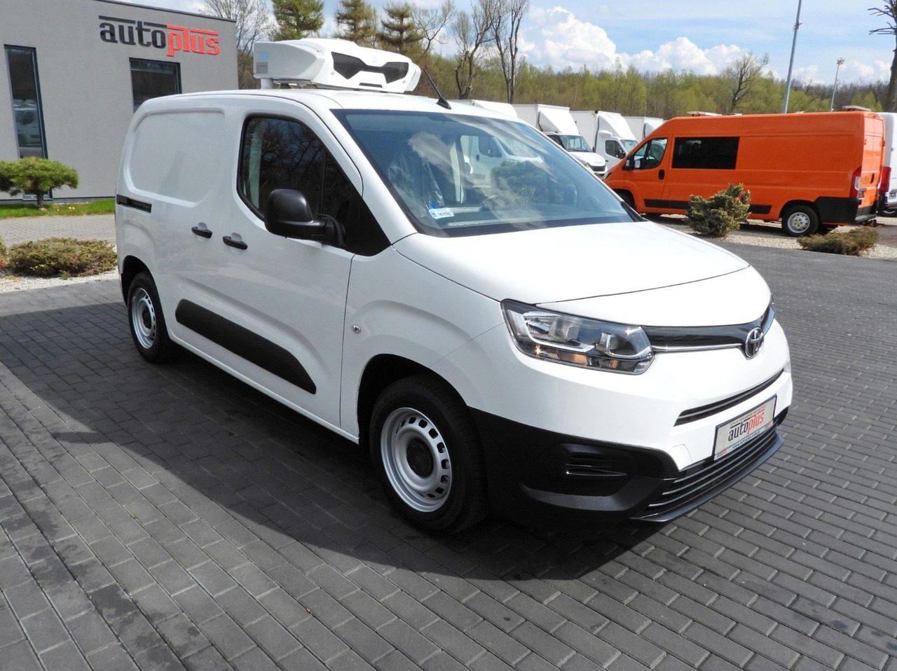 Toyota PROACE CITY KÜHLKASTENWAGEN -15*C - الشاحنات الصغيرة المبردة: صور 4 Toyota PROACE CITY KÜHLKASTENWAGEN -15*C - الشاحنات الصغيرة المبردة: صور 4