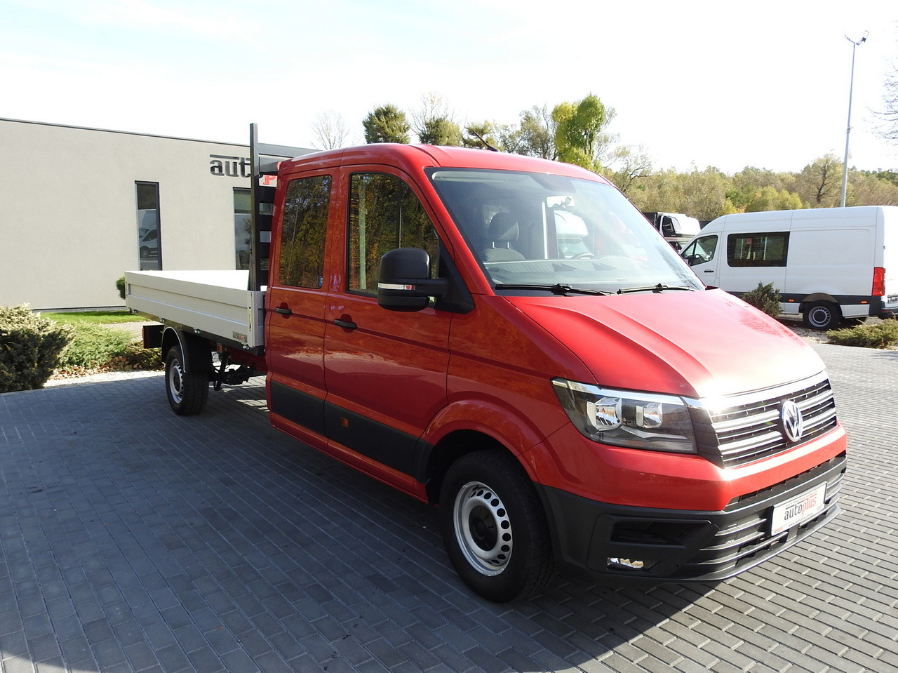VOLKSWAGEN CRAFTER STAKE BODY DOUBLE CABIN DOKA 7 SEATS AIR CONDITIONING 140HP - الشاحنات الصغيرة كابينة مزدوجة: صور 4 VOLKSWAGEN CRAFTER STAKE BODY DOUBLE CABIN DOKA 7 SEATS AIR CONDITIONING 140HP - الشاحنات الصغيرة كابينة مزدوجة: صور 4