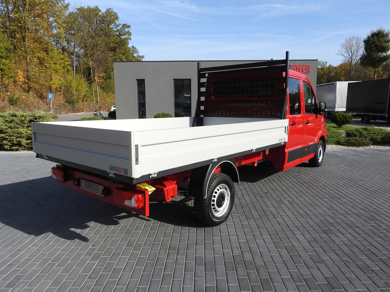 VOLKSWAGEN CRAFTER STAKE BODY DOUBLE CABIN DOKA 7 SEATS AIR CONDITIONING 140HP - الشاحنات الصغيرة المسطحة: صور 3 VOLKSWAGEN CRAFTER STAKE BODY DOUBLE CABIN DOKA 7 SEATS AIR CONDITIONING 140HP - الشاحنات الصغيرة المسطحة: صور 3