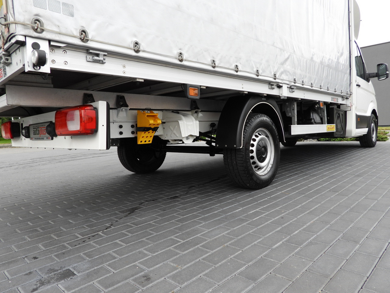 الشاحنات الصغيرة ستائر VOLKSWAGEN CRAFTER  TARPAULIN 8 PALLETS WEBASTO CRUISE CONTROL LED LIGHTS AIR CONDITIONING  180HP: صور 16
