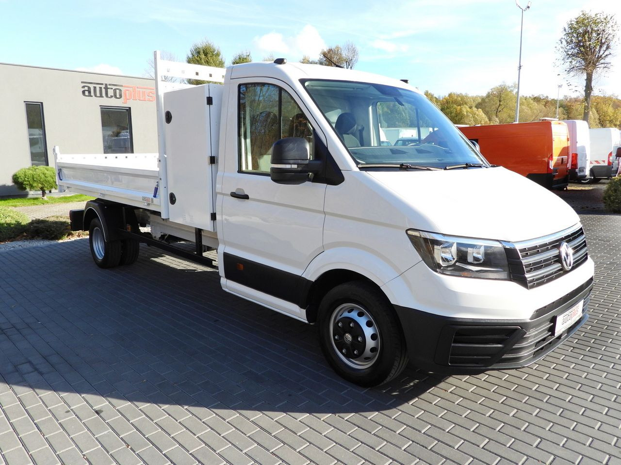 VOLKSWAGEN CRAFTER TIPPER CRUISE CONTROL NAVIGATION TWIN WHEELS AIR CONDITIONING 180HP - قلاب صغير: صور 4 VOLKSWAGEN CRAFTER TIPPER CRUISE CONTROL NAVIGATION TWIN WHEELS AIR CONDITIONING 180HP - قلاب صغير: صور 4