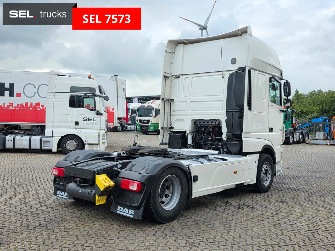 DAF XF 530 FT / ZF Intarder / Standklimaanlage / 6D - شاحنة جرار: صور 5 DAF XF 530 FT / ZF Intarder / Standklimaanlage / 6D - شاحنة جرار: صور 5