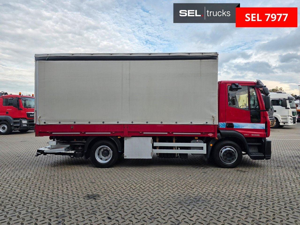 Iveco Eurocargo 120E28 / Ladebordwand / Aluklappen - شاحنة ستارة: صور 4 Iveco Eurocargo 120E28 / Ladebordwand / Aluklappen - شاحنة ستارة: صور 4