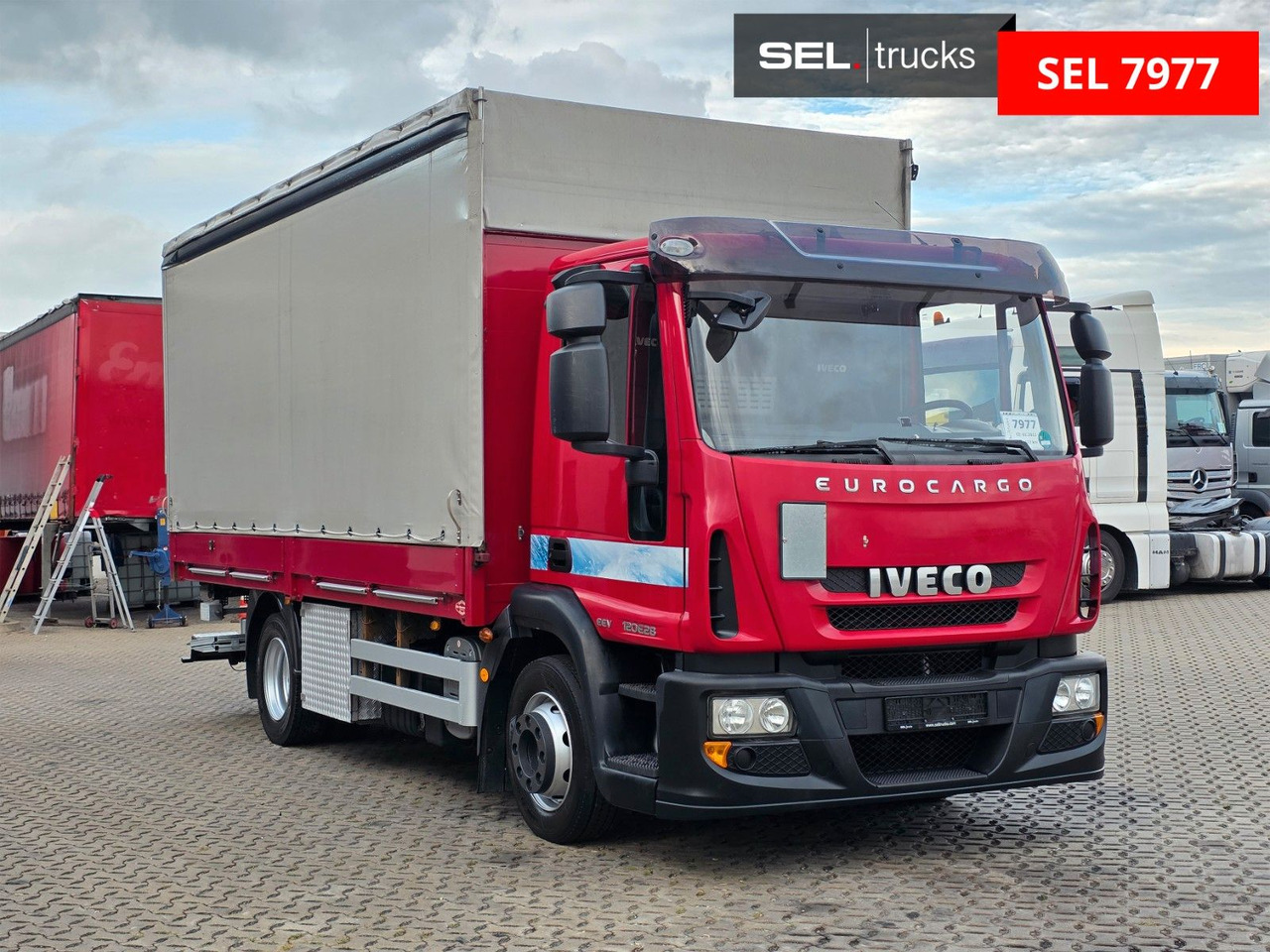 Iveco Eurocargo 120E28 / Ladebordwand / Aluklappen - شاحنة ستارة: صور 3 Iveco Eurocargo 120E28 / Ladebordwand / Aluklappen - شاحنة ستارة: صور 3