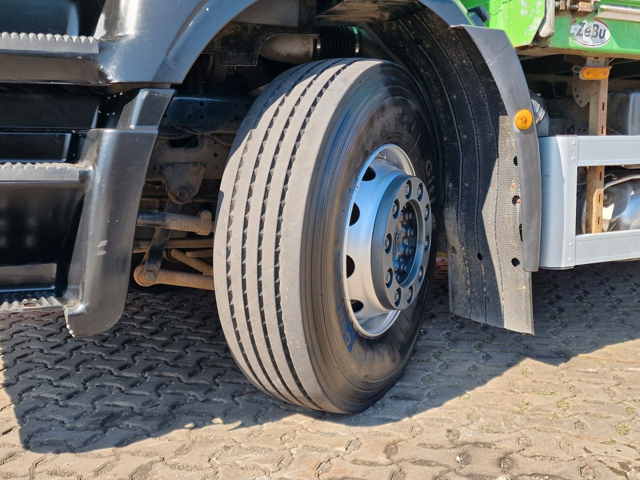 بصندوق مغلق شاحنة Iveco Stralis 360 / Ladebordwand: صور 27