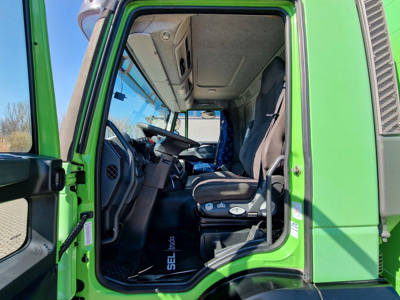 بصندوق مغلق شاحنة Iveco Stralis 360 / Ladebordwand: صور 17