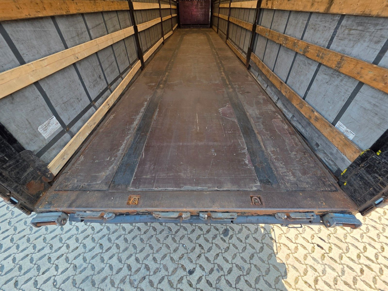 الخيمة نصف مقطورة Krone SD / Hubdach / EDSCHA / Mega: صور 12 الخيمة نصف مقطورة Krone SD / Hubdach / EDSCHA / Mega: صور 12