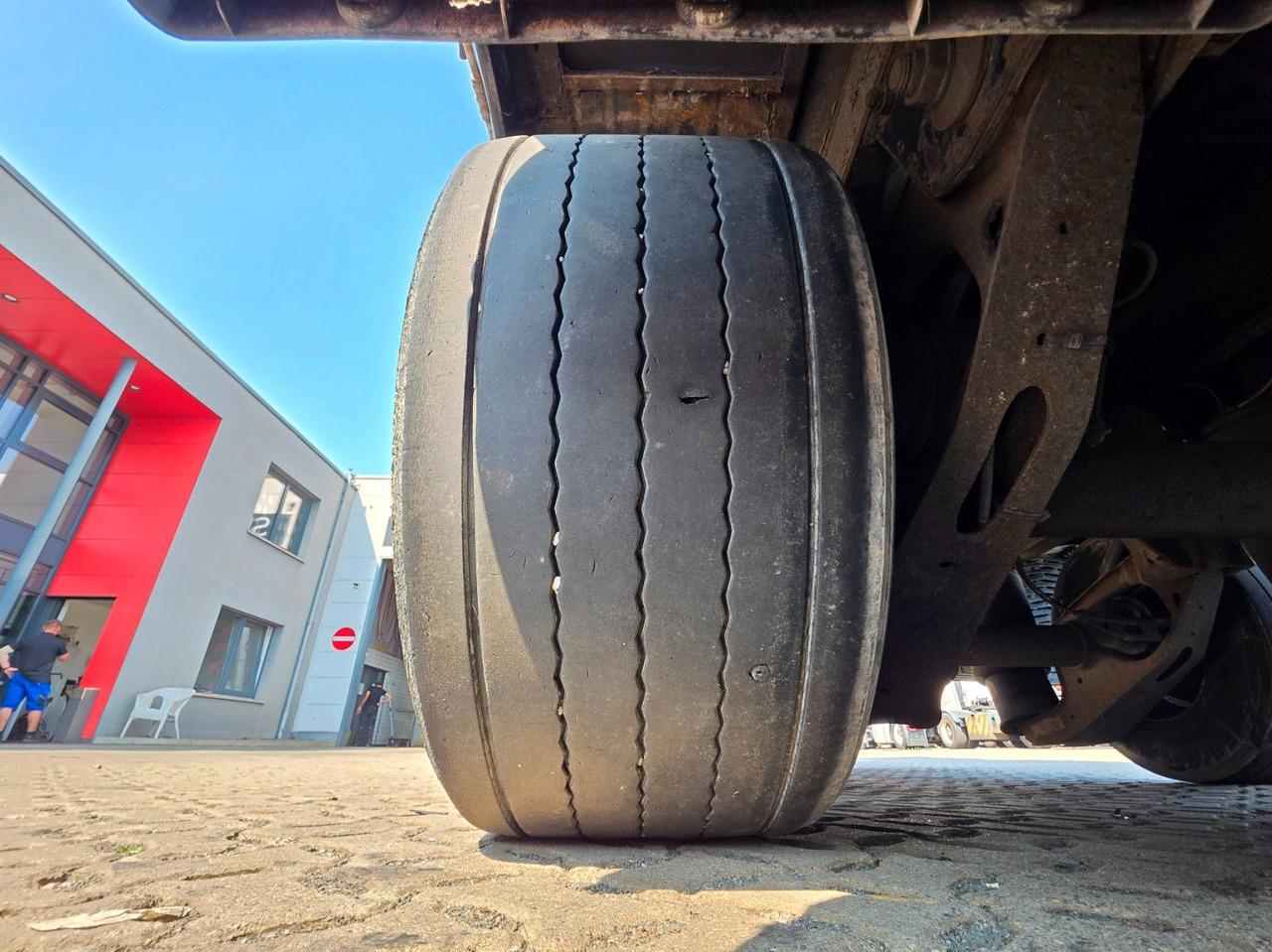 الخيمة نصف مقطورة Krone SD / Hubdach / EDSCHA / Mega: صور 26 الخيمة نصف مقطورة Krone SD / Hubdach / EDSCHA / Mega: صور 26