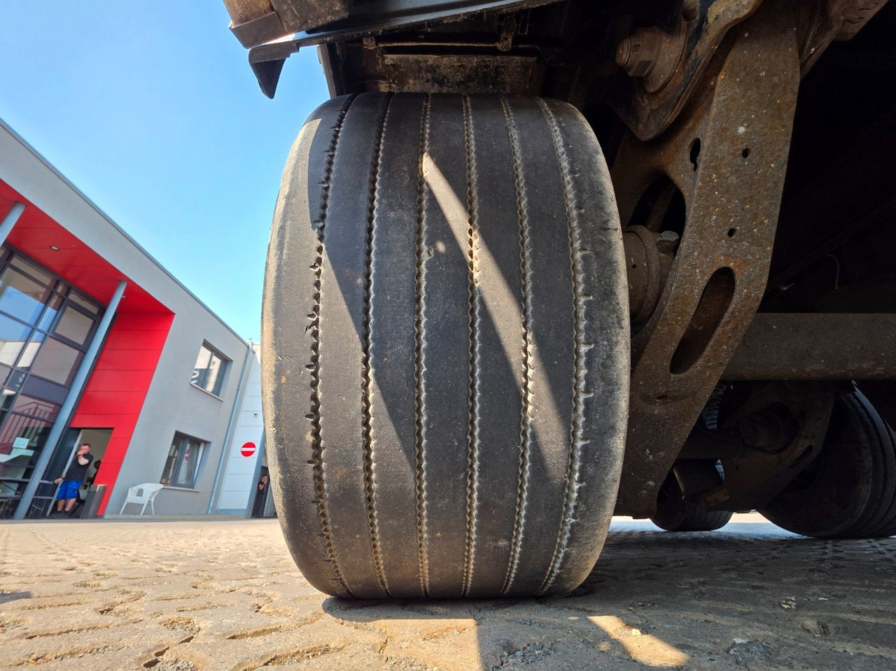 الخيمة نصف مقطورة Krone SD / Hubdach / EDSCHA / Mega: صور 25 الخيمة نصف مقطورة Krone SD / Hubdach / EDSCHA / Mega: صور 25