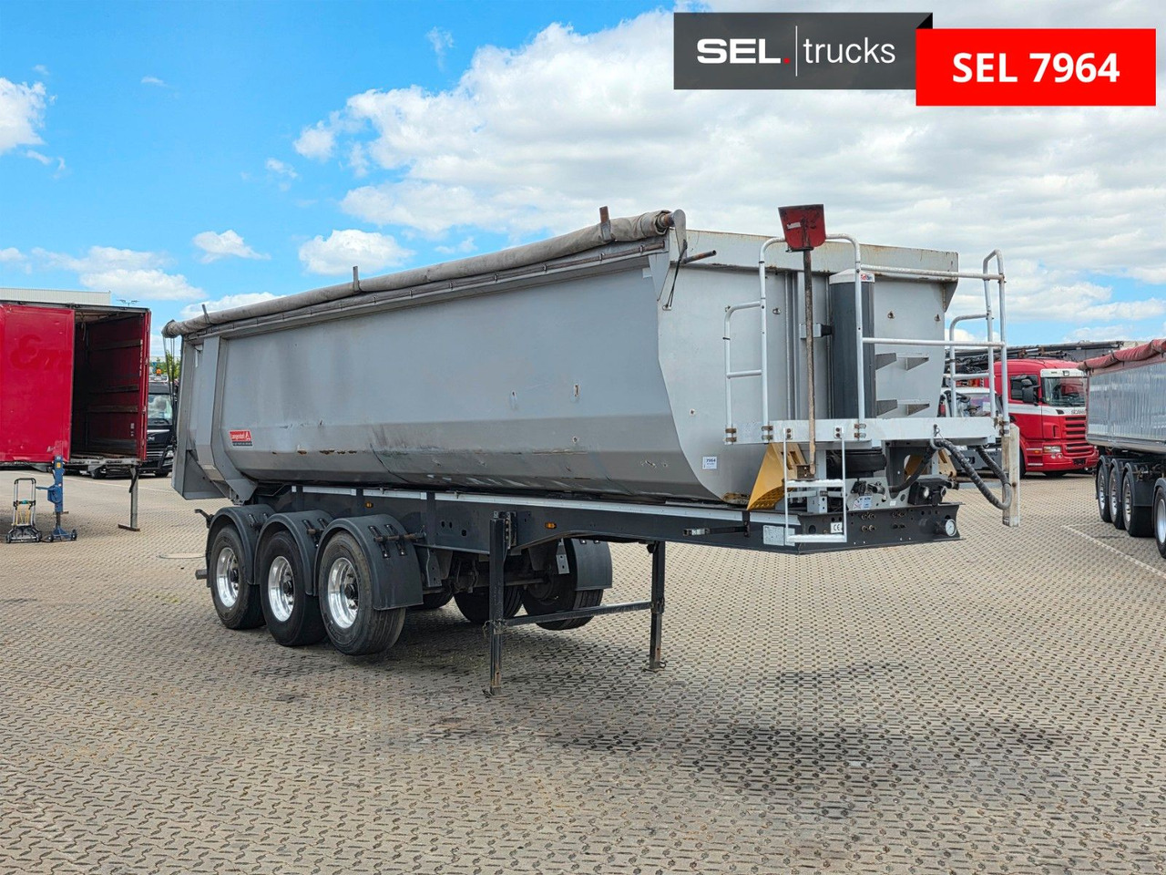 Langendorf SKS-HS 24/30 / Alu-Felgen / Liftachse - قلابة نصف مقطورة: صور 3 Langendorf SKS-HS 24/30 / Alu-Felgen / Liftachse - قلابة نصف مقطورة: صور 3