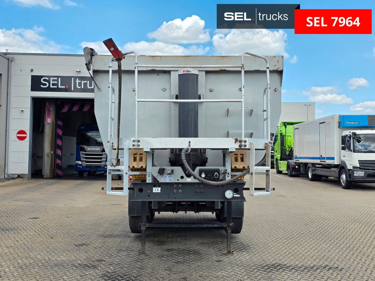 Langendorf SKS-HS 24/30 / Alu-Felgen / Liftachse - قلابة نصف مقطورة: صور 2 Langendorf SKS-HS 24/30 / Alu-Felgen / Liftachse - قلابة نصف مقطورة: صور 2