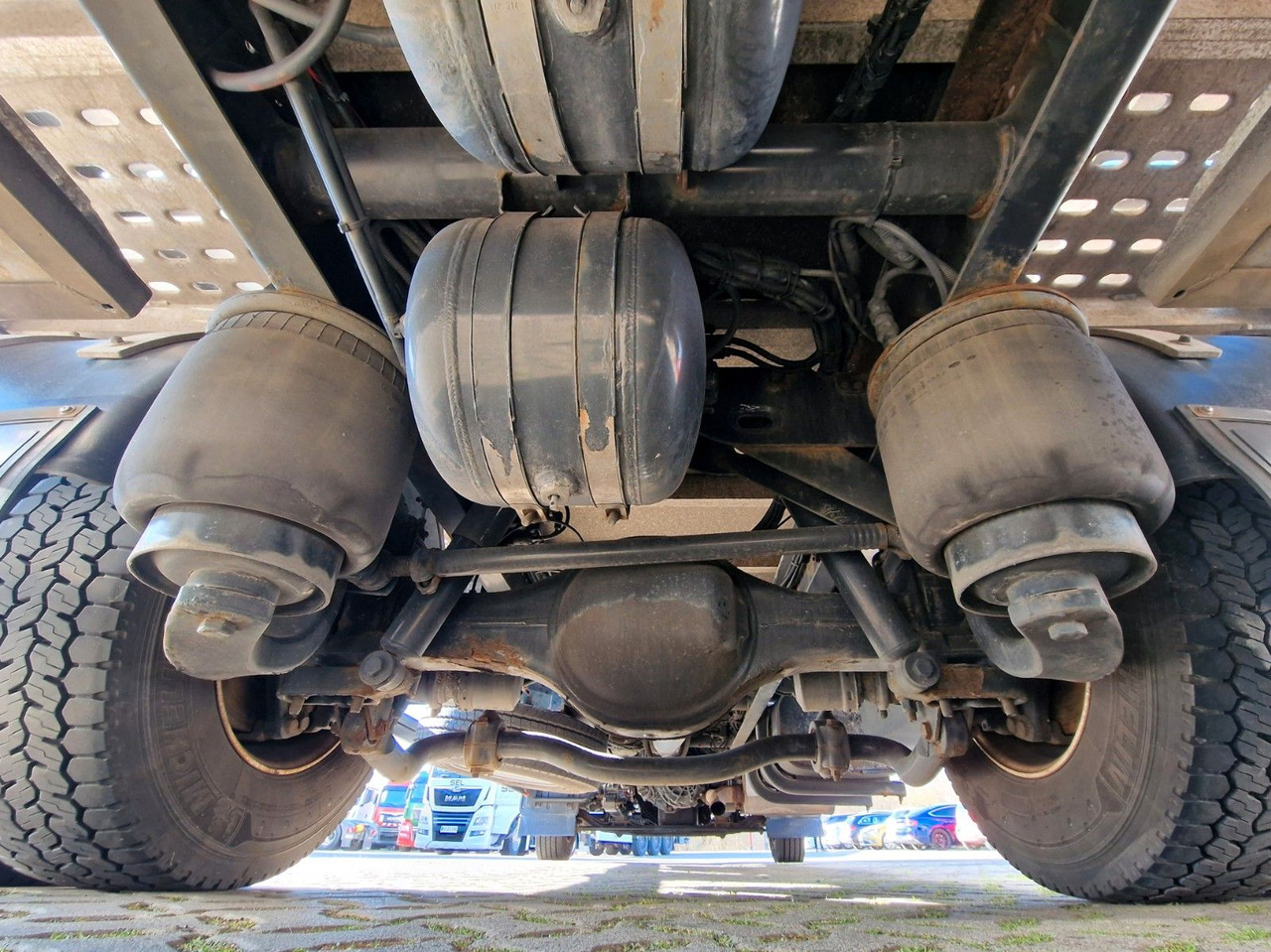شاحنة نقل سيارات شاحنة MAN TGL 8.220 4X2 BL / Xenon / Alu-Felgen: صور 10