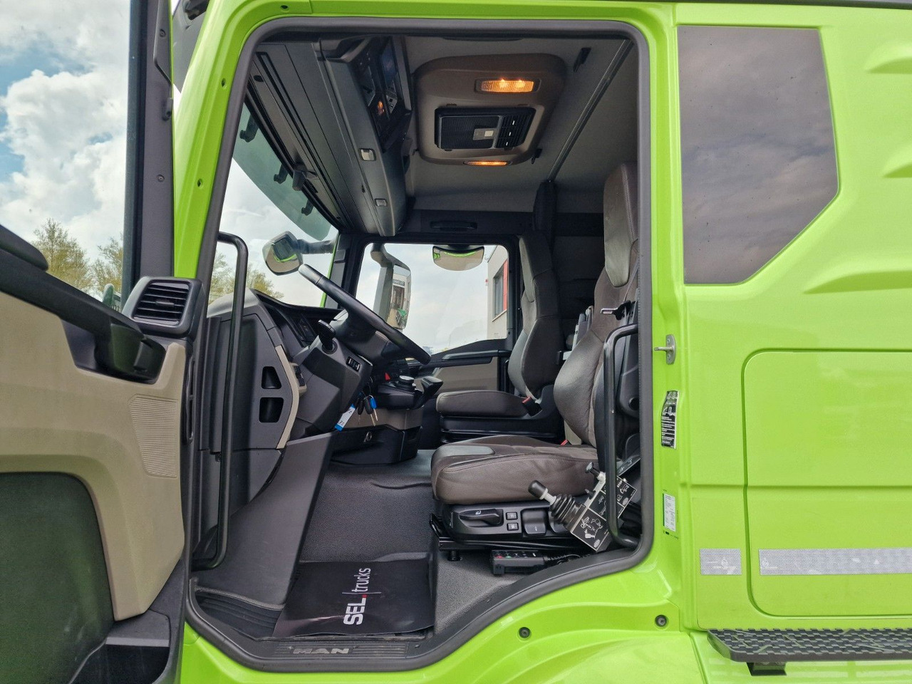 قلابات MAN TGS 33.510 6x6 BL CH /Dreiseitenkipper /6x6 / 6D: صور 13 قلابات MAN TGS 33.510 6x6 BL CH /Dreiseitenkipper /6x6 / 6D: صور 13