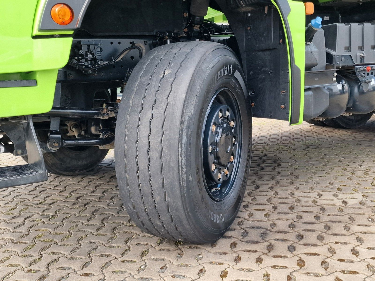 قلابات MAN TGS 33.510 6x6 BL CH /Dreiseitenkipper /6x6 / 6D: صور 22 قلابات MAN TGS 33.510 6x6 BL CH /Dreiseitenkipper /6x6 / 6D: صور 22