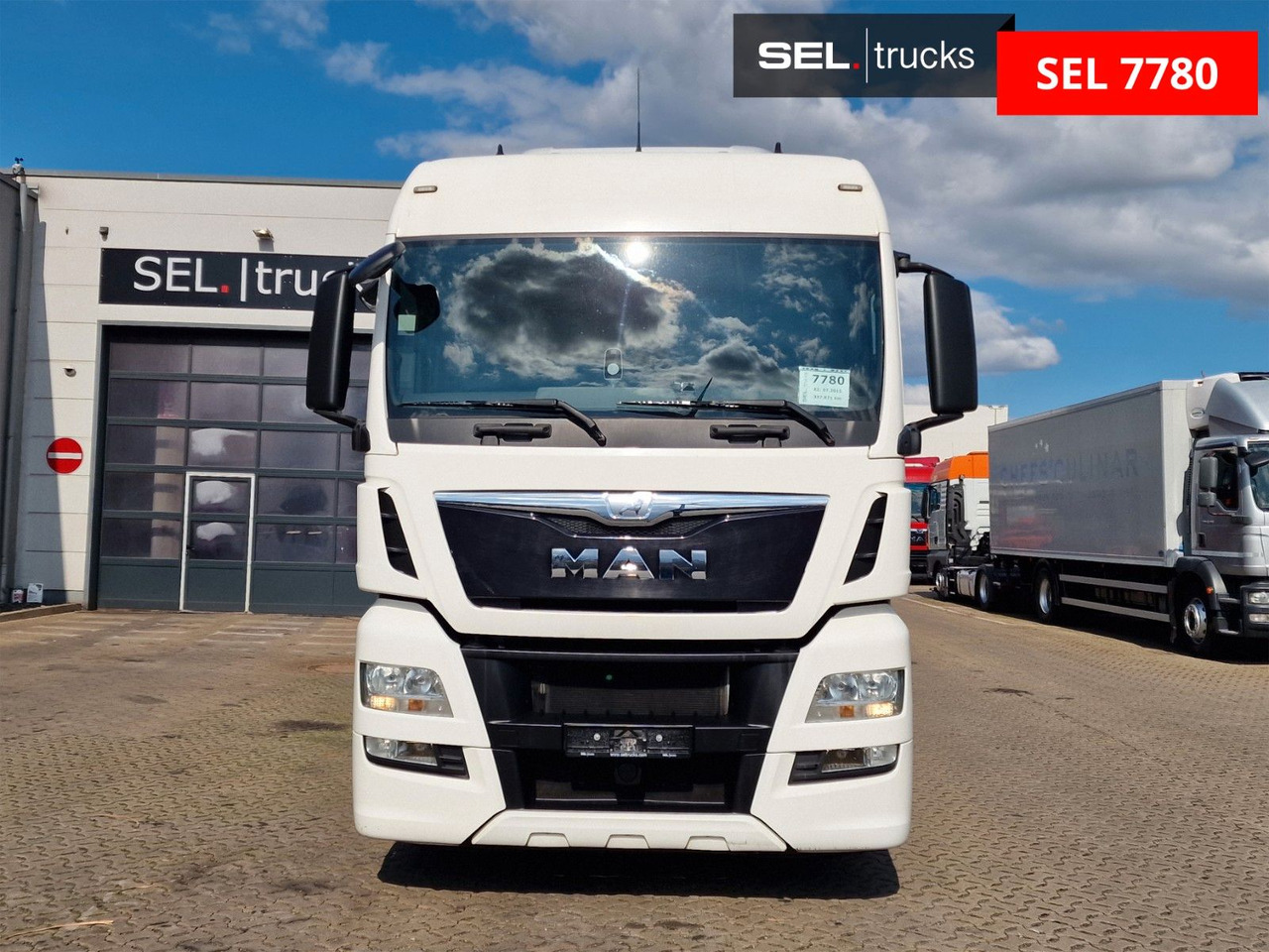 MAN TGX 18.400 4X2 LLS-U / HUBKUPPLUNG - شاحنة جرار: صور 2 MAN TGX 18.400 4X2 LLS-U / HUBKUPPLUNG - شاحنة جرار: صور 2