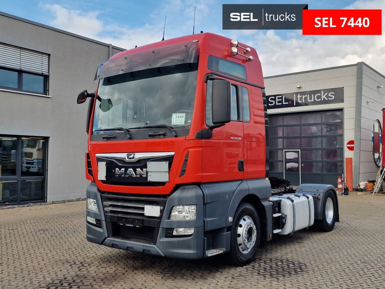 MAN TGX 18.500 4X2 BLS / Retarder / PTO / ADR - شاحنة جرار: صور 1 MAN TGX 18.500 4X2 BLS / Retarder / PTO / ADR - شاحنة جرار: صور 1