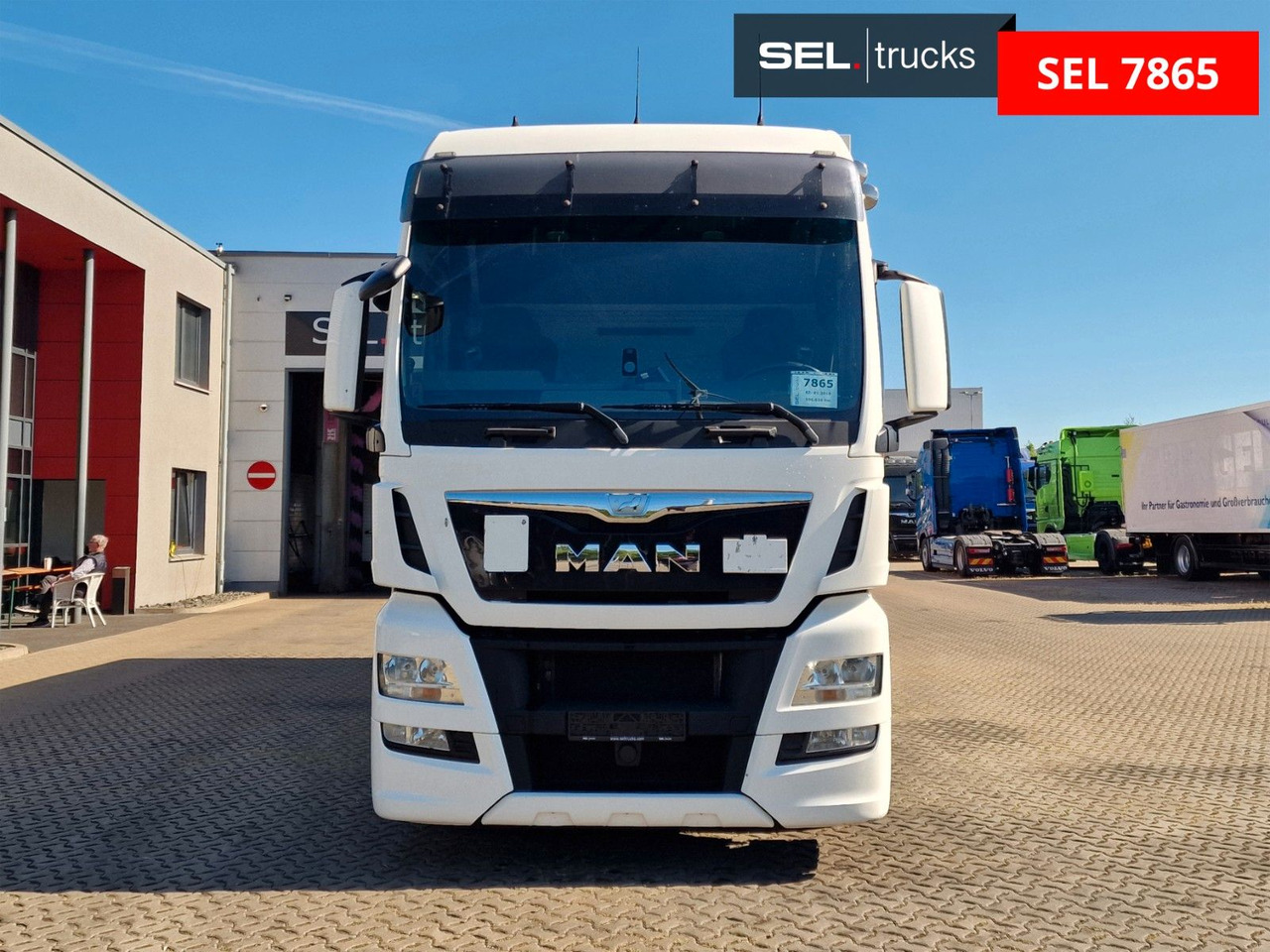 MAN TGX 24.400 6X2-2 LL-U / Intarder / Ldbw / Konvek - بصندوق مغلق شاحنة: صور 2 MAN TGX 24.400 6X2-2 LL-U / Intarder / Ldbw / Konvek - بصندوق مغلق شاحنة: صور 2