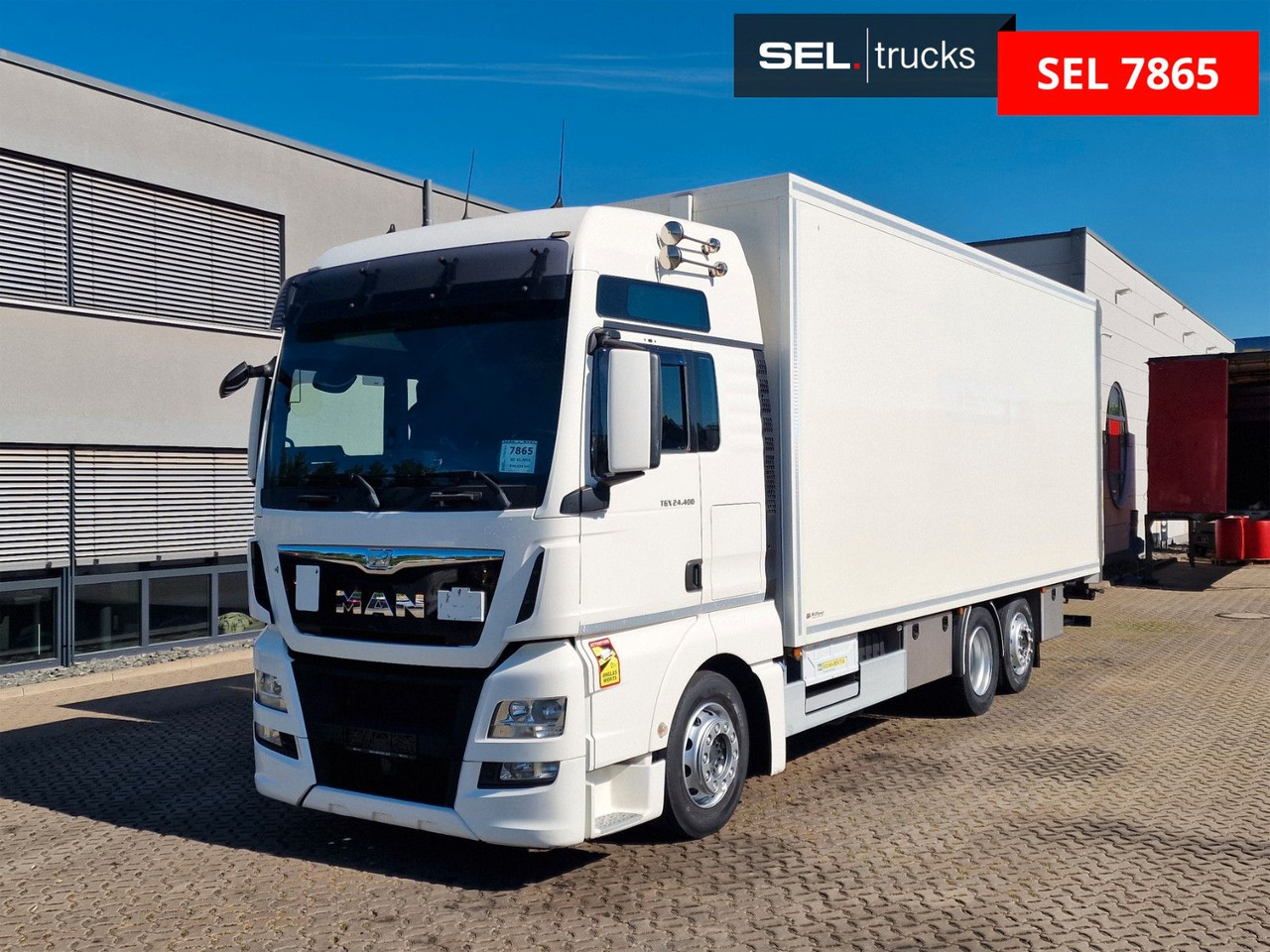 MAN TGX 24.400 6X2-2 LL-U / Intarder / Ldbw / Konvek - بصندوق مغلق شاحنة: صور 2 MAN TGX 24.400 6X2-2 LL-U / Intarder / Ldbw / Konvek - بصندوق مغلق شاحنة: صور 2