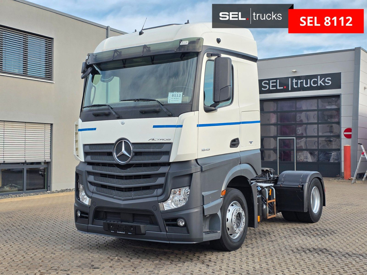 Mercedes-Benz Actros 1843 - شاحنة جرار: صور 1 Mercedes-Benz Actros 1843 - شاحنة جرار: صور 1
