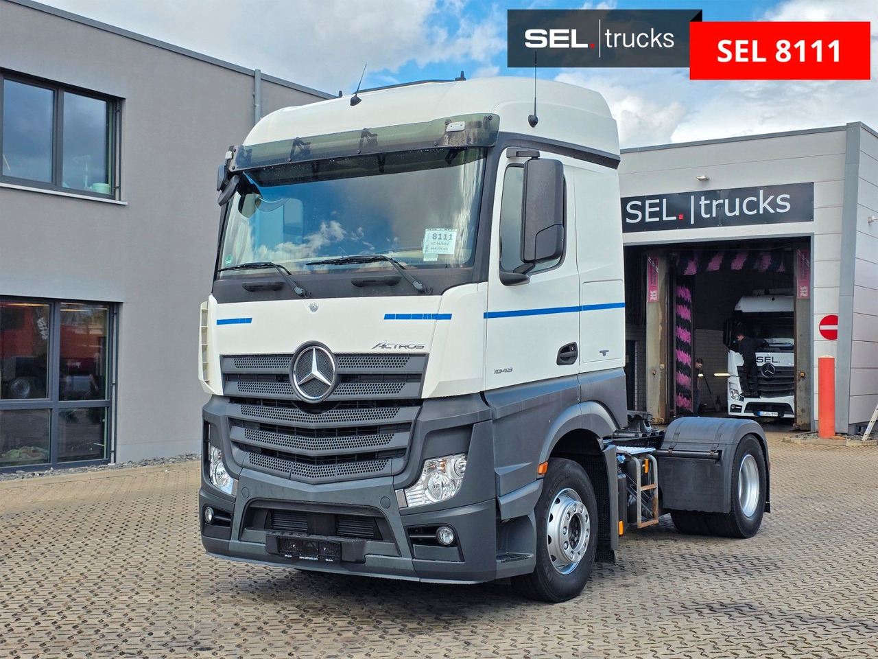 Mercedes-Benz Actros 1843 - شاحنة جرار: صور 1 Mercedes-Benz Actros 1843 - شاحنة جرار: صور 1