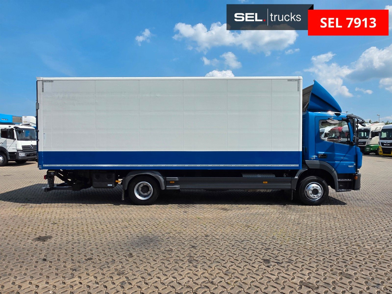 Mercedes-Benz Atego 1221 / Ladebordwand - بصندوق مغلق شاحنة: صور 4 Mercedes-Benz Atego 1221 / Ladebordwand - بصندوق مغلق شاحنة: صور 4