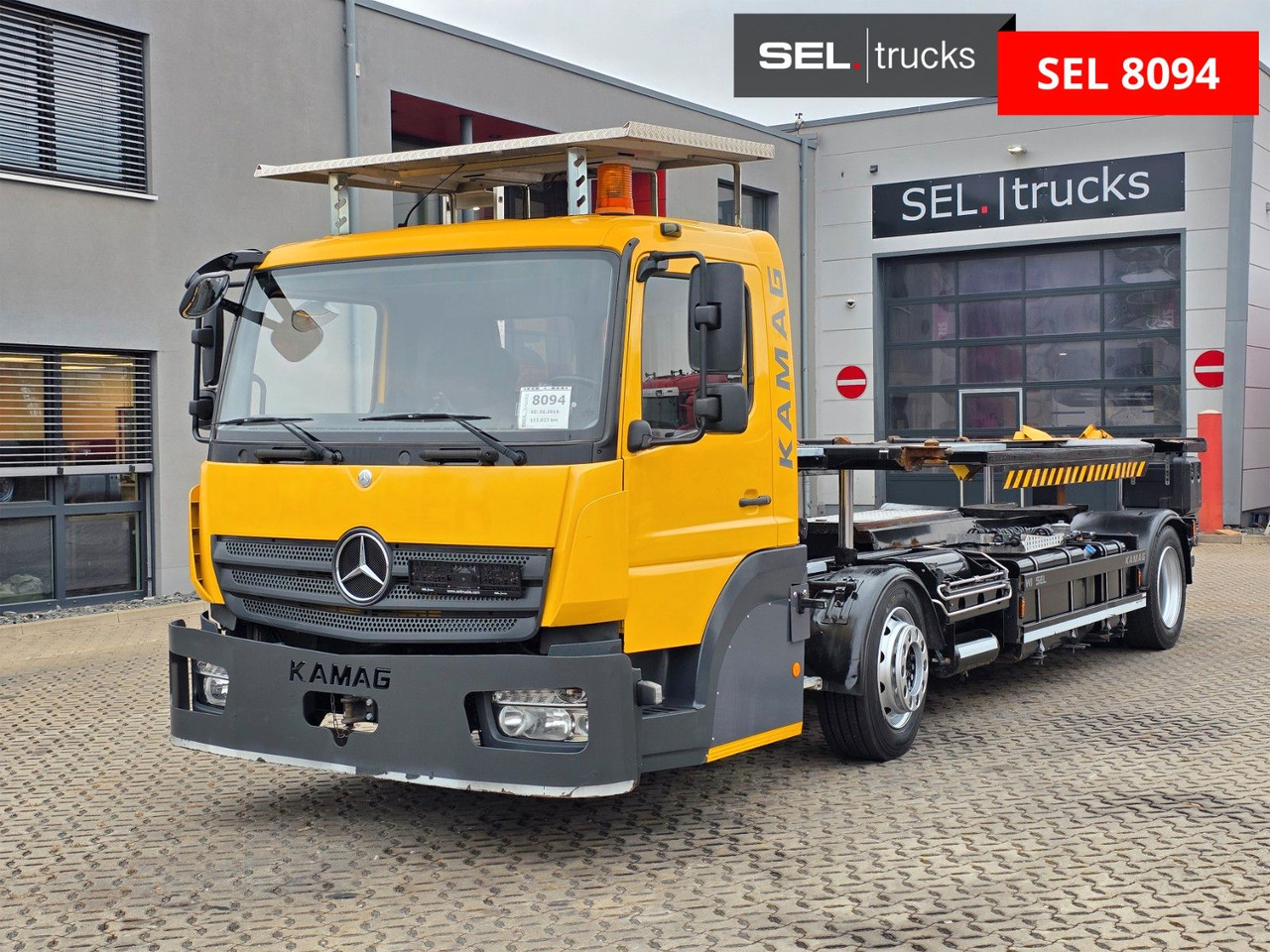 Mercedes-Benz Kamag WBH 25 / Umsetzer Sattelplatte - شاحنات الحاويات/ جسم علوي قابل للتغيير شاحنة: صور 1 Mercedes-Benz Kamag WBH 25 / Umsetzer Sattelplatte - شاحنات الحاويات/ جسم علوي قابل للتغيير شاحنة: صور 1