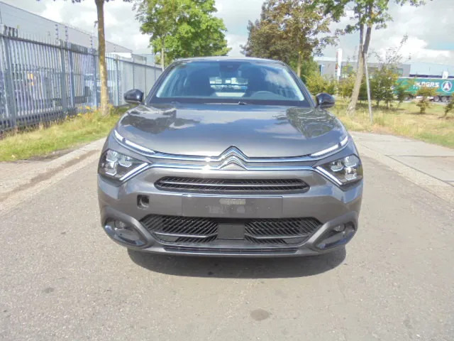 Citroën C4 1.2 TURBO NEW TAX FREE - هاتشباك: صور 2 Citroën C4 1.2 TURBO NEW TAX FREE - هاتشباك: صور 2