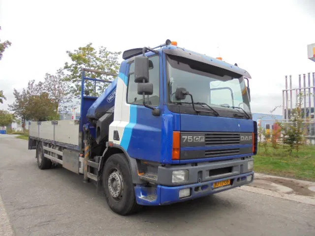 DAF 75.270 4X2 NL TRUCK - شاحنة كرين: صور 4 DAF 75.270 4X2 NL TRUCK - شاحنة كرين: صور 4