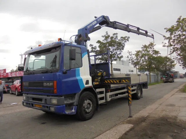 DAF 75.270 4X2 NL TRUCK - شاحنة كرين: صور 1 DAF 75.270 4X2 NL TRUCK - شاحنة كرين: صور 1