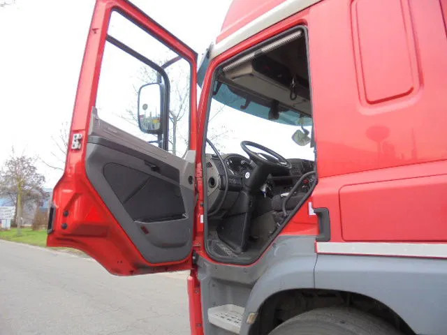 DAF CF 410 52 UNITS IN STOCK NL TREKKERS - شاحنة جرار: صور 4 DAF CF 410 52 UNITS IN STOCK NL TREKKERS - شاحنة جرار: صور 4
