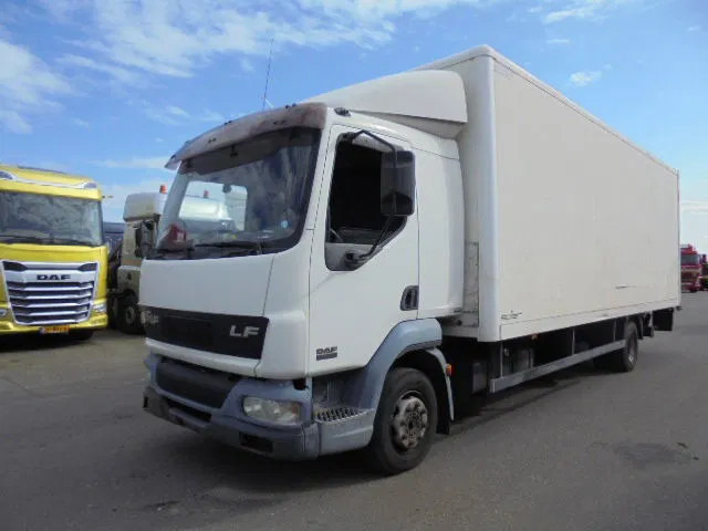 DAF LF 220 - بصندوق مغلق شاحنة: صور 1 DAF LF 220 - بصندوق مغلق شاحنة: صور 1