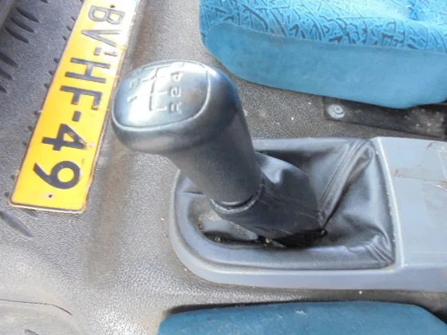 بصندوق مغلق شاحنة DAF LF 220: صور 14 بصندوق مغلق شاحنة DAF LF 220: صور 14