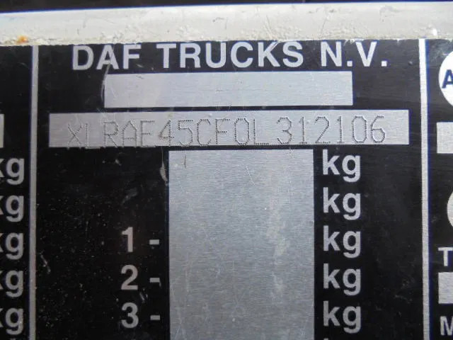 بصندوق مغلق شاحنة DAF LF 220: صور 10 بصندوق مغلق شاحنة DAF LF 220: صور 10
