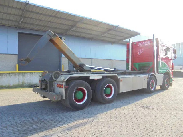 DAF XF 105 410 FAD 8X4 STEEL SUSPENSION - شاحنة ذات الخطاف: صور 4 DAF XF 105 410 FAD 8X4 STEEL SUSPENSION - شاحنة ذات الخطاف: صور 4