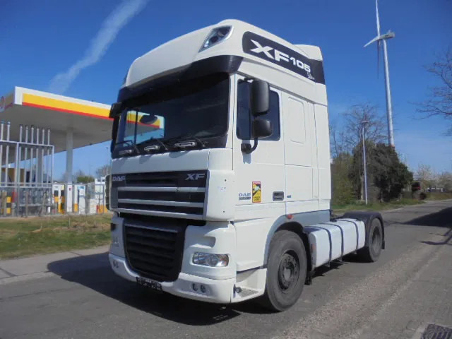 DAF XF 105.460 SUPERSPACE - شاحنة جرار: صور 1 DAF XF 105.460 SUPERSPACE - شاحنة جرار: صور 1