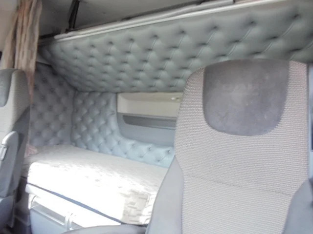 تأجير DAF XF 440 6x2 DAF XF 440 6x2: صور 15 تأجير DAF XF 440 6x2 DAF XF 440 6x2: صور 15