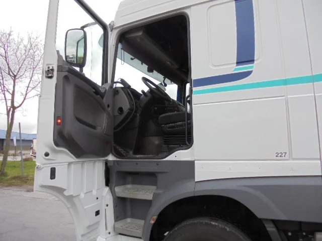 تأجير DAF XF 440 6x2 DAF XF 440 6x2: صور 11 تأجير DAF XF 440 6x2 DAF XF 440 6x2: صور 11