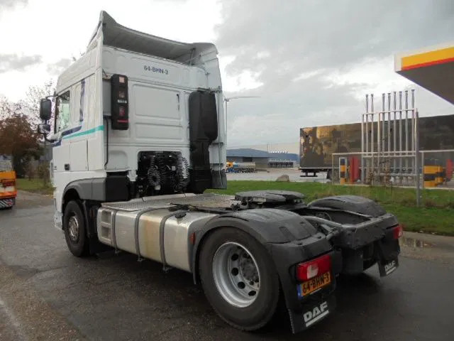 DAF XF 440 SPACE CAB - شاحنة جرار: صور 5 DAF XF 440 SPACE CAB - شاحنة جرار: صور 5