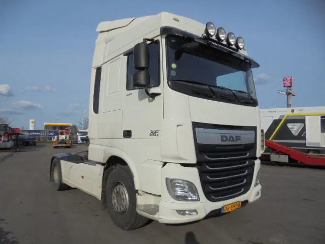 DAF XF 440 - شاحنة جرار: صور 3 DAF XF 440 - شاحنة جرار: صور 3