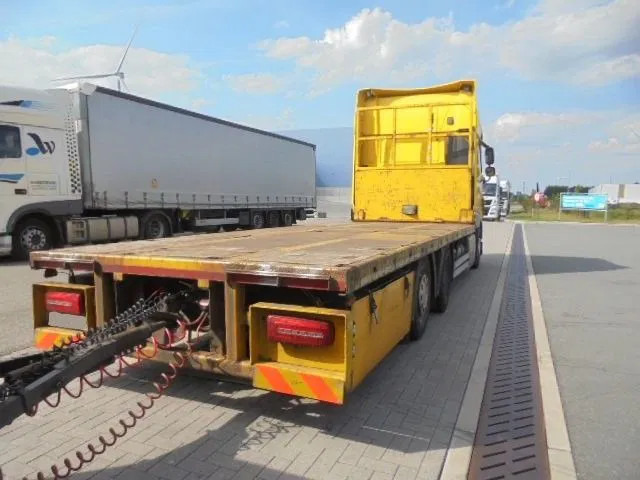 DAF XF 510 FAR 6X2 - شاحنات مسطحة: صور 3 DAF XF 510 FAR 6X2 - شاحنات مسطحة: صور 3