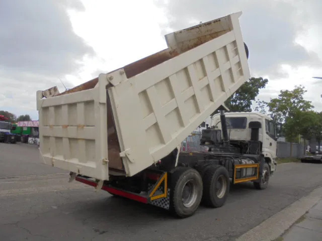 Diversen FOTON DAIMLER TX 3234 6X4 10 IN STOCK FOTON DAIMLER TX 3234 6X4 TAX FREE - قلابات: صور 5 Diversen FOTON DAIMLER TX 3234 6X4 10 IN STOCK FOTON DAIMLER TX 3234 6X4 TAX FREE - قلابات: صور 5