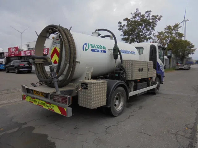 Isuzu N75.190 - فراغ شاحنة: صور 5 Isuzu N75.190 - فراغ شاحنة: صور 5