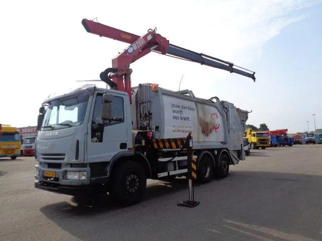 Iveco C3127N - شاحنة القمامة: صور 4 Iveco C3127N - شاحنة القمامة: صور 4