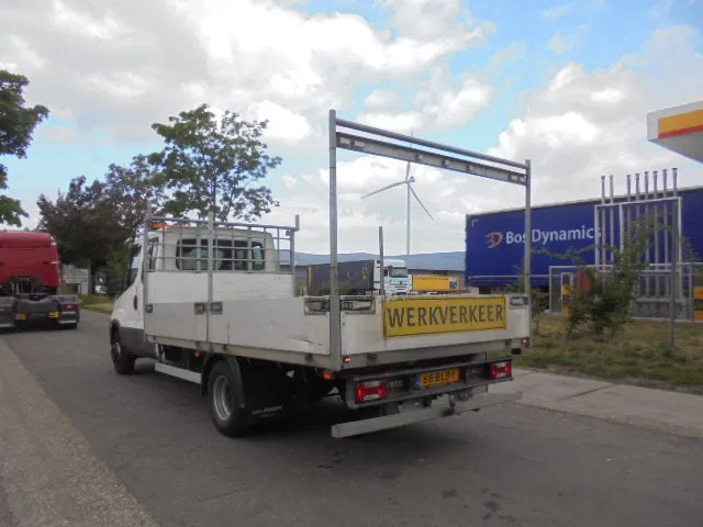 Iveco Daily 70 C18 + NL KENTEKEN APK TOT 19-07-2026 - شاحنات مسطحة: صور 5 Iveco Daily 70 C18 + NL KENTEKEN APK TOT 19-07-2026 - شاحنات مسطحة: صور 5
